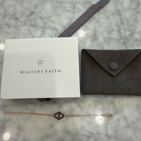 Walters Faith 18k Hexagon Sapphire bracelet - Picture 4 of 8